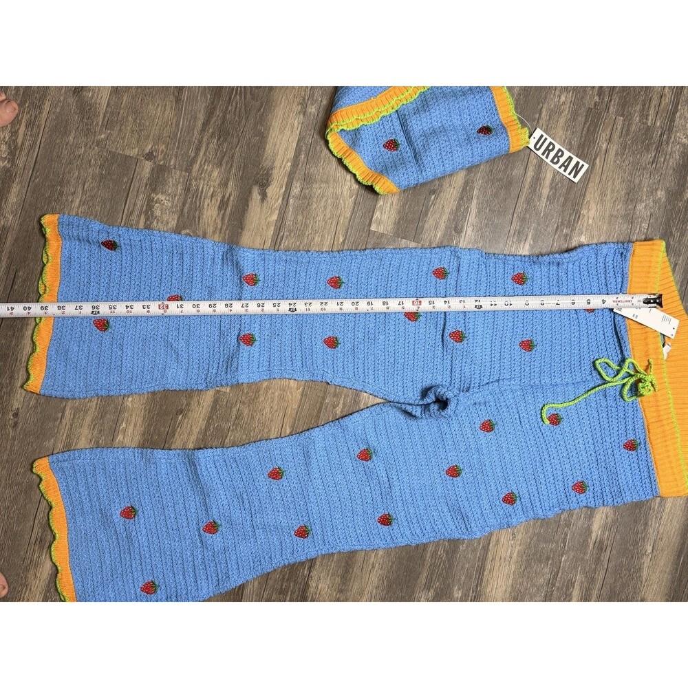 Urban Outfitters Out From Under Strawberry Knit Crop Top Pants Set L - Picture 8 of 11